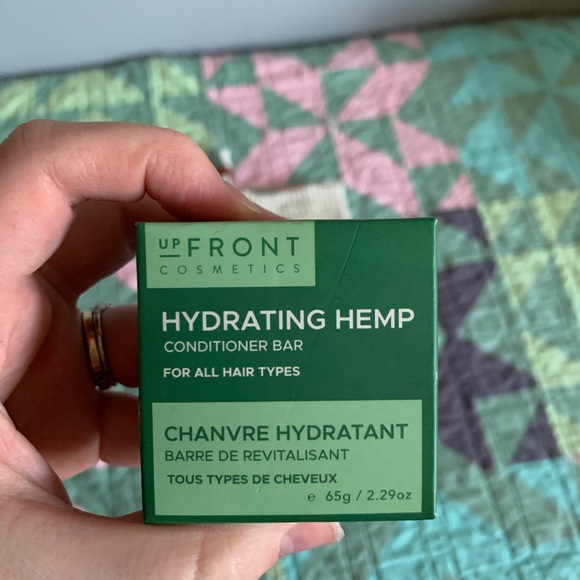 Hydrating Hemp Conditioner Bar - Picture 6 of 11